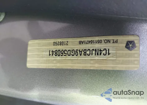 2016 Jeep Compass Sport из США, поврежденный, VIN 1C4NJCBA9GD560841